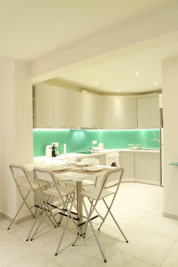 Design Apartment In The City Of アテネ エクステリア 写真